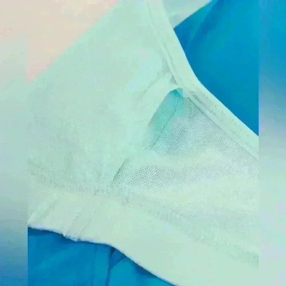 Lululemon Practice Freely Tank size 4 
Beach Blanket Blue / Aquamarine - Picture 7 of 15